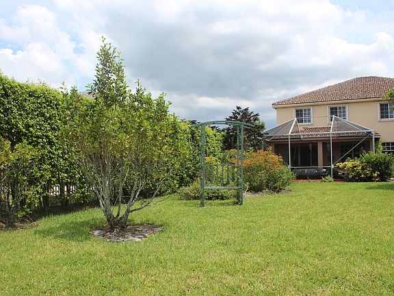3rd image of 3827 Eagle Ct