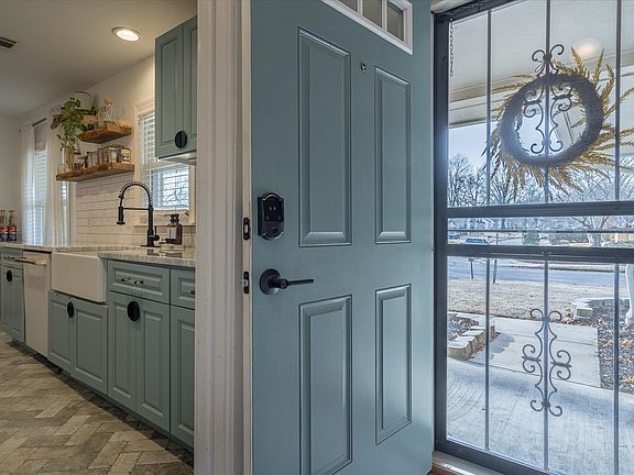 4th image of 5180 Peg Ln