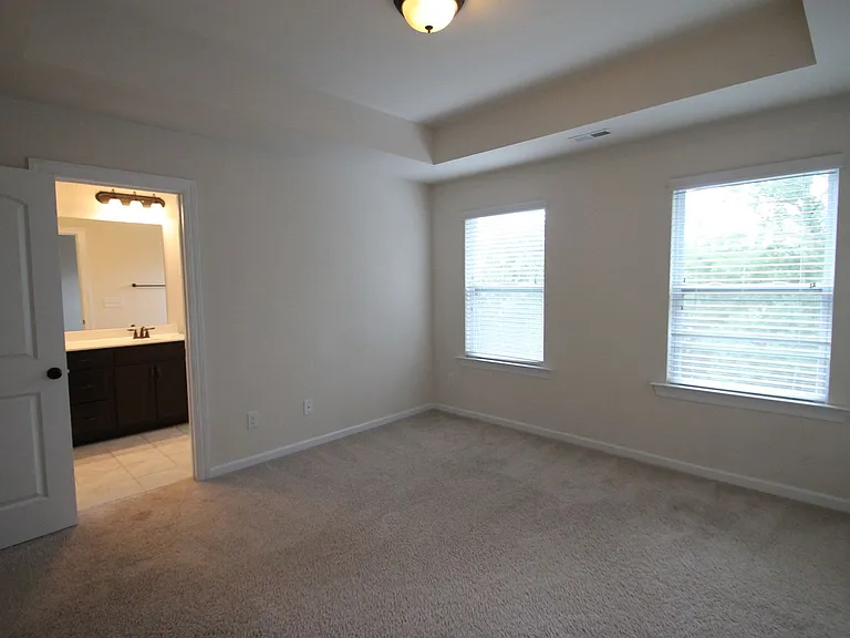 1044 Archibald Ave — Photo 15