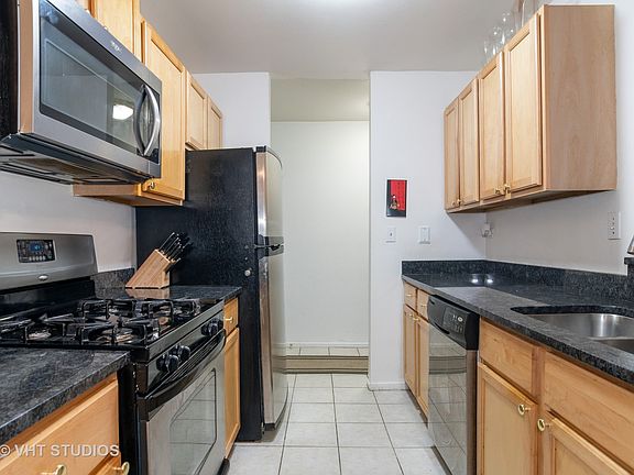 4th image of 1931 Prairie Sq APT 106