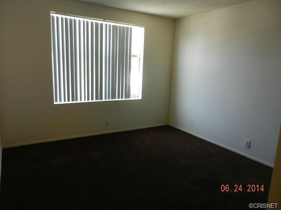 4th image of 12717 Vanowen St