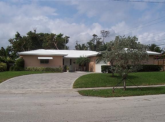 3rd image of 1935 SE 24th Ave