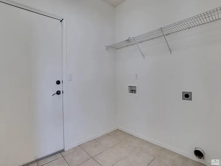 2702 Cintoia Dr — Photo 9