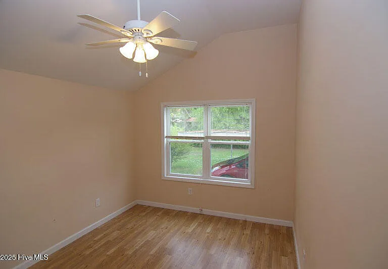 462 Snow Hill St — Photo 7
