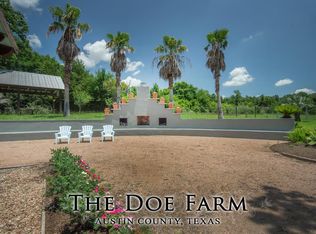 7048 Stokes Rd, Bellville, TX 77418