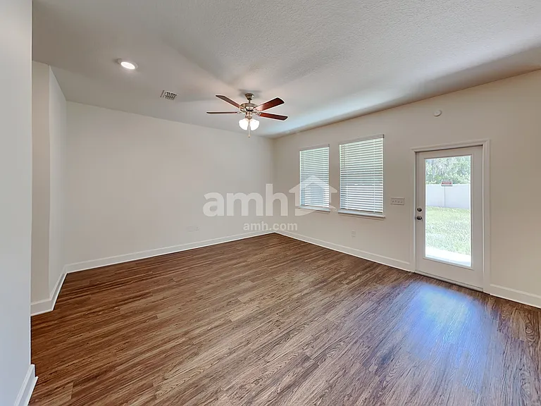 16520 Cheyanne Ct — Photo 6