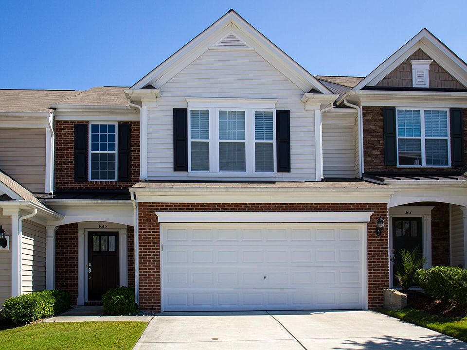 1st image of 1613 Corwith Dr