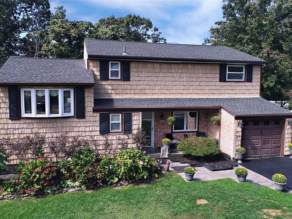 1st image of 7 Continental Dr