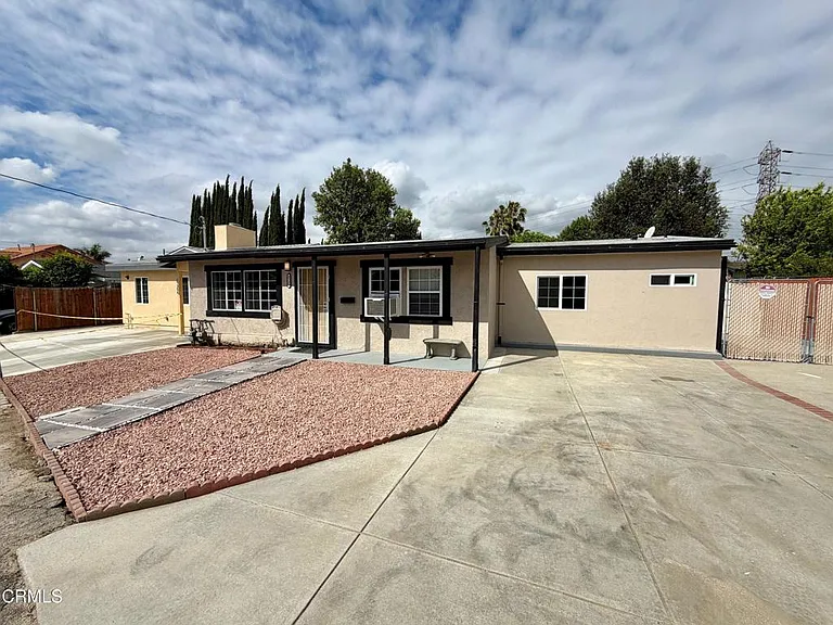 8735 E Fairview Ave — Photo 3