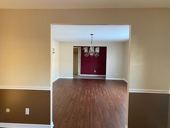 5th image of 7302 Barr Cir