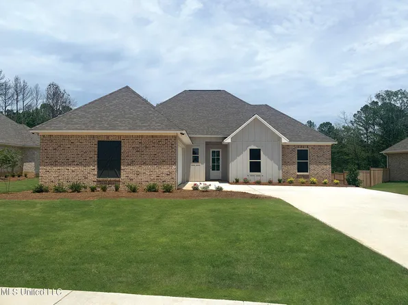 126 Catherine Blvd, Clinton, MS 39056