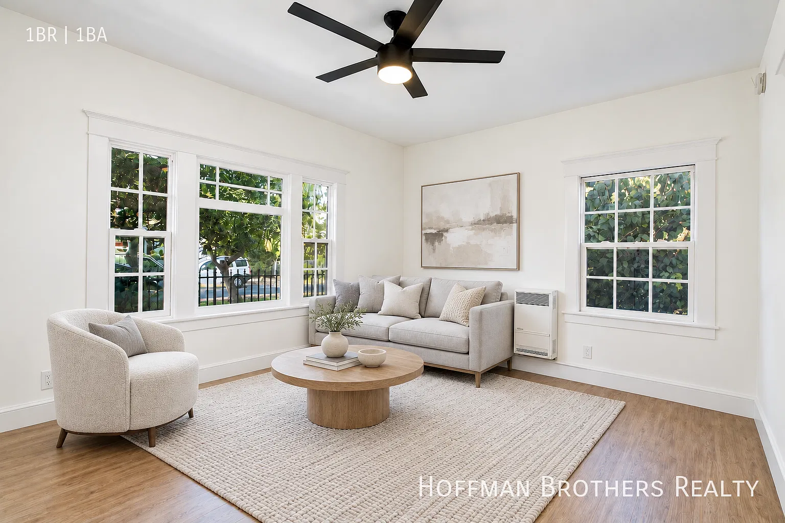 University Park 1-Bed Apartment Near USC & Downtown Los Angeles — Photo 1