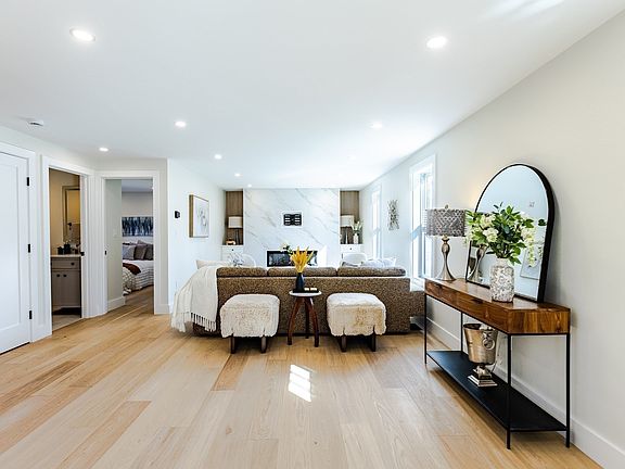3rd image of 45 Pinewood Ave