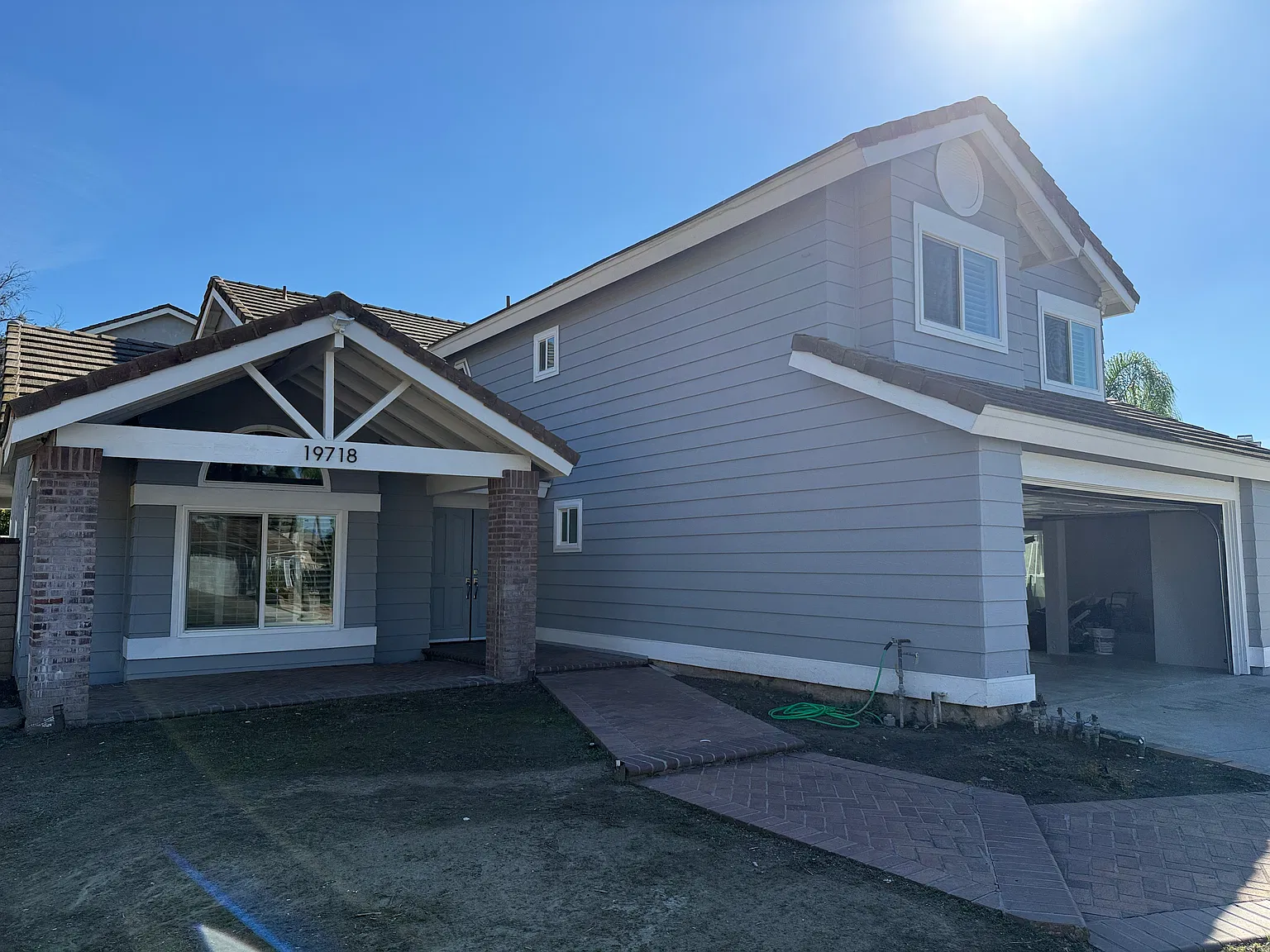 4 bed, 2142 sqft, $4,850 — Photo 2