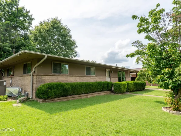 1837 Sam Houston Dr, Dyersburg, TN 38024