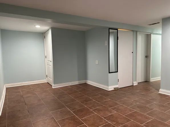 2846 W 40th St #Basement, Chicago, IL 60632