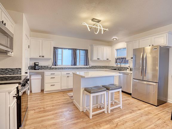 Large kitchen for those home cooked meals.