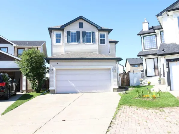 266 S Marthas Mnr NE, Calgary, AB T3J 4Y6