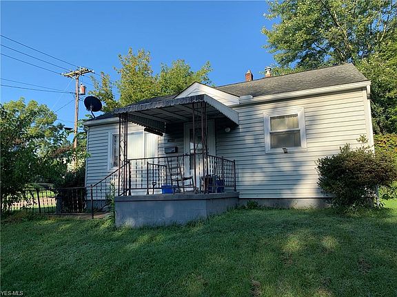 2nd image of 1603 Esther Ave NE