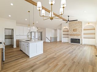 17302 Northview Dr, Urbandale, IA 50323
