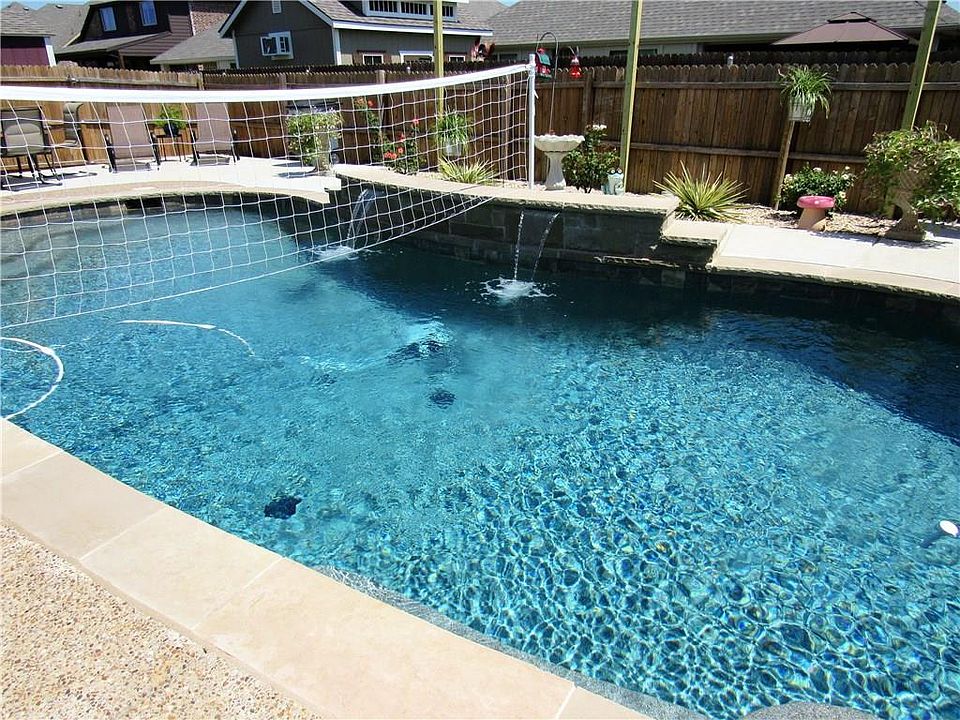 1st image of 505 Stonegate Blvd