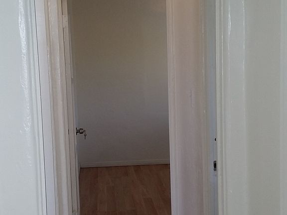 5th image of 4969 University Ave