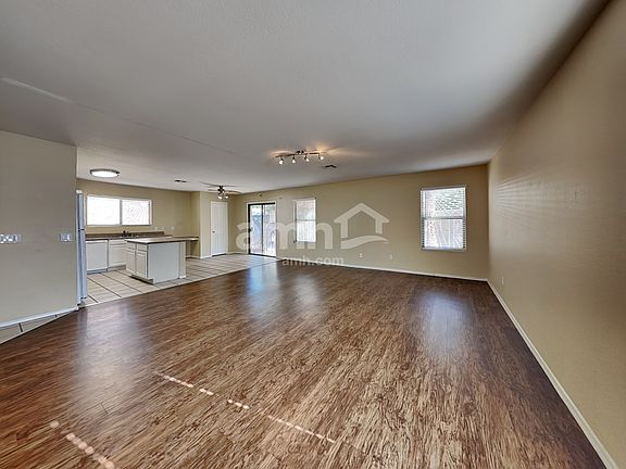 4th image of 1637 W Swisher Pl