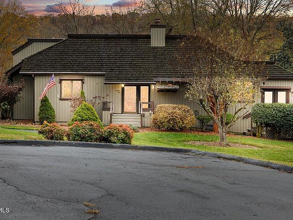 5th image of 91 Crown Cir