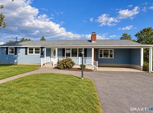 18 Old South Cove Road, Old Saybrook, CT 06475