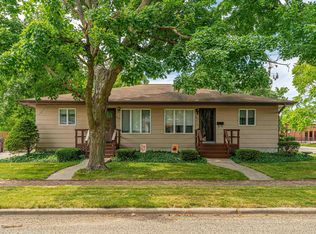 831 N Kankakee St, Lincoln, IL 62656