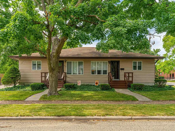 831 N Kankakee St, Lincoln, IL 62656