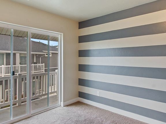 4th image of 1754 E Skyline Dr Unit K4