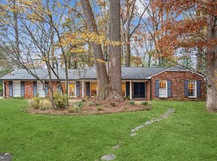 820 Starlight Cir, Atlanta, GA 30342