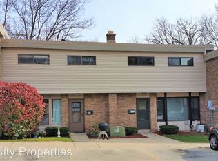 1417 S 124th St #5776669, New Berlin, WI 53151