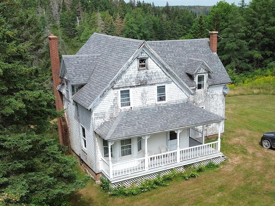 1st image of 2121 Loch Lomond Rd