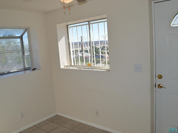 3rd image of 602 N 1st St