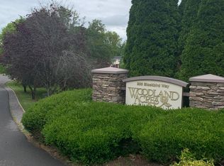 212 Cardinal Way APT 64, Lewisburg, WV 24901