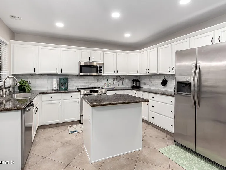9696 E Sheena Dr — Photo 3