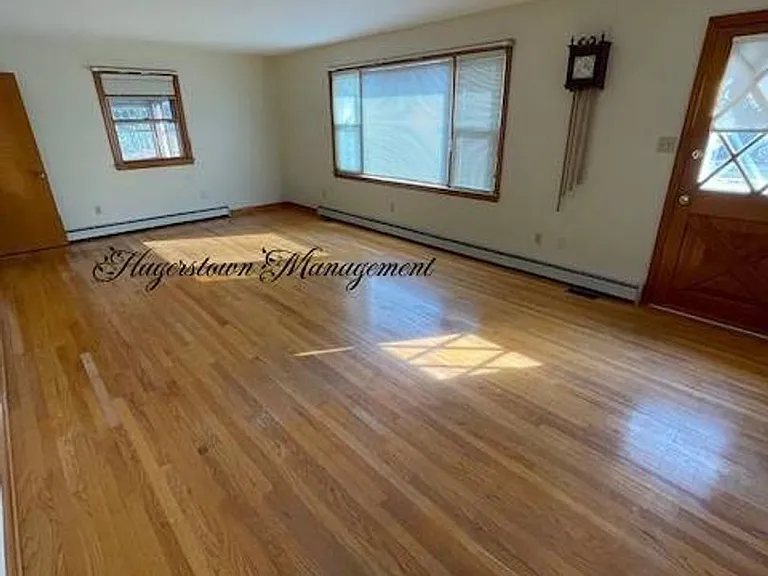13720 Poplar Grove Rd — Photo 4