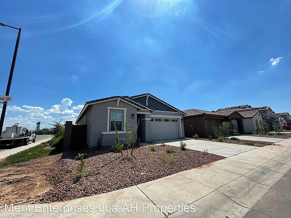 3rd image of 9313 N Heatherbrae Dr