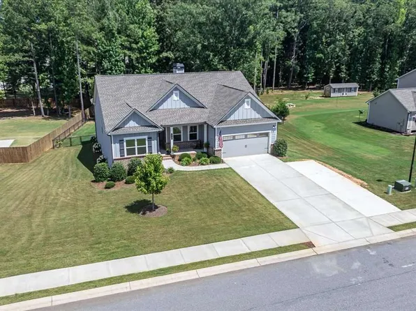 297 Woodbury Ln, Hull, GA 30646