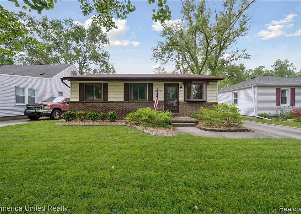 15675 Deering St, Livonia, MI 48154 Zillow