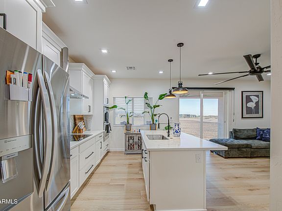 5th image of 25037 W CHAPAROSA Way
