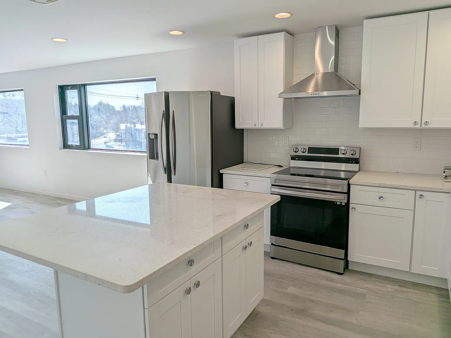 2 bed, 1465 sqft, $3,500 — Photo 3