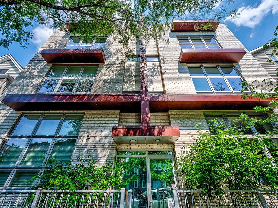 1st image of 2521 N Ashland Ave #3