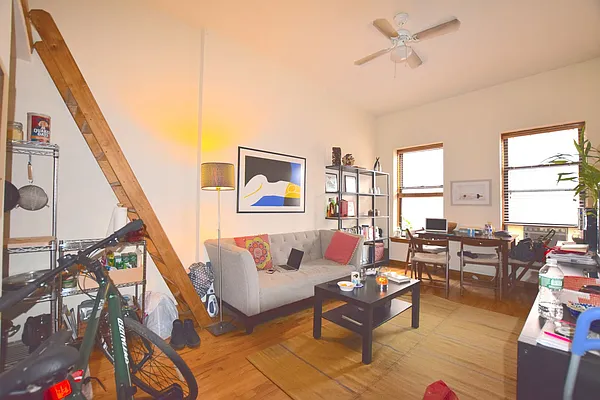 Rented by City Stop Realty | media 15