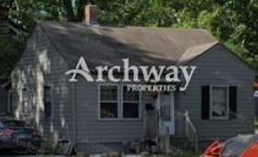 Welcome Home to 419 W Santa Fe St!