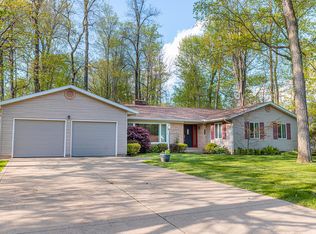 420 Sherwood Dr, Lexington, OH 44904