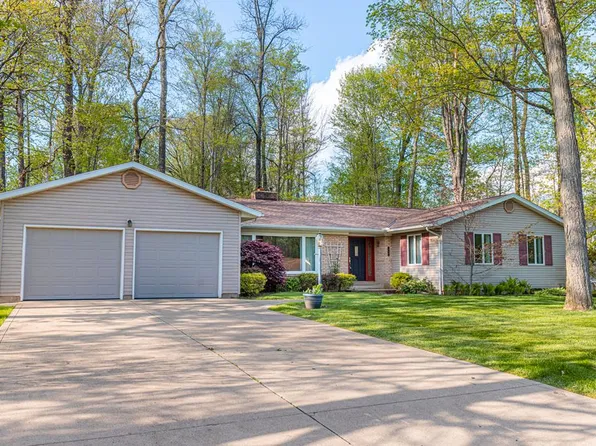 420 Sherwood Dr, Lexington, OH 44904