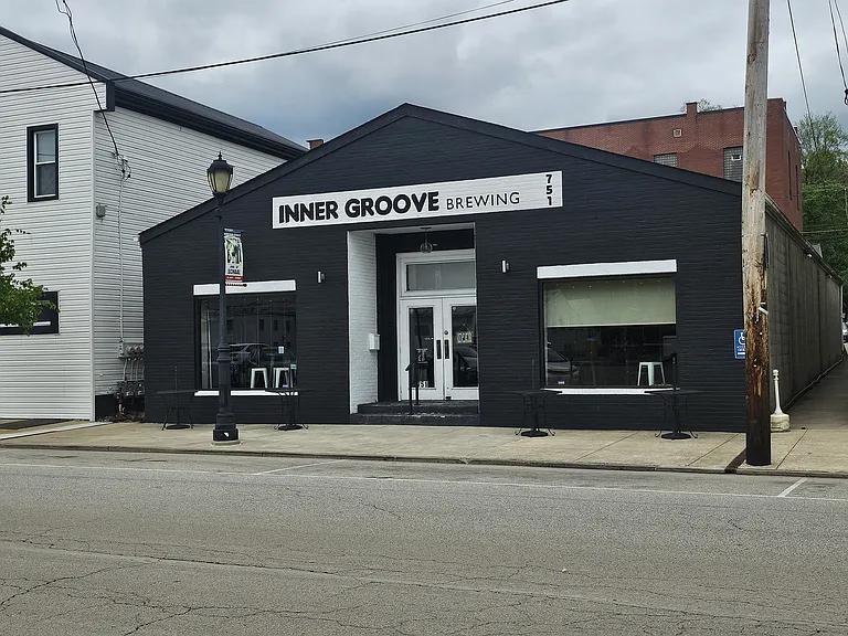 304 South Ave — Photo 13